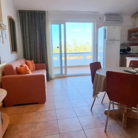 Apartment Old Town With Sea View By Guide Punat